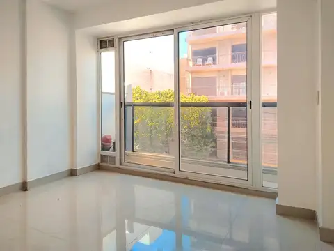 Venta de Monoambiente c/patio