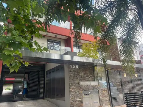 VENTA DEPTO 2 AMBIENTES EN LOMAS COCHERA BALCON