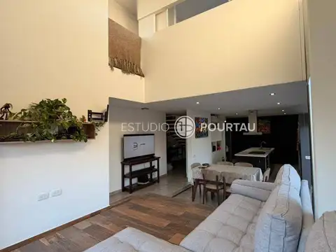 Casa 6 ambientes con 2 baños