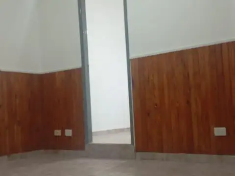 Depto Tipo Casa en Alquiler en Villa Ballester, $ 500.000