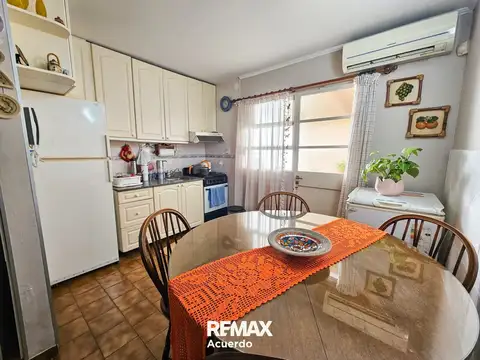 VENTA CASA DUPLEX 3 DORM.C/COCHERA EN SAN NICOLAS
