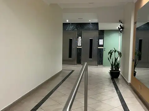 French 100, Piso 10