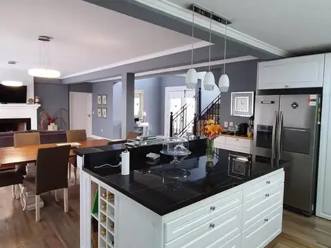 Espectacular propiedad al lago a la venta en Country San Eliseo Golf Club, San Vicente