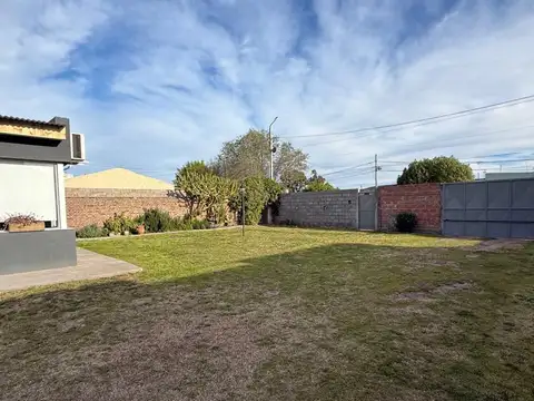 Casa en Venta en Bahía Blanca, USD 165.000