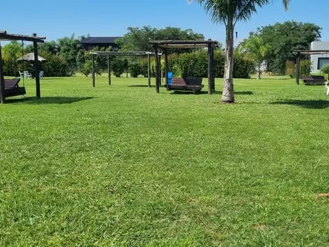 Venta en el Barrio cerrado isla del Este 866m2 a 1.400m2