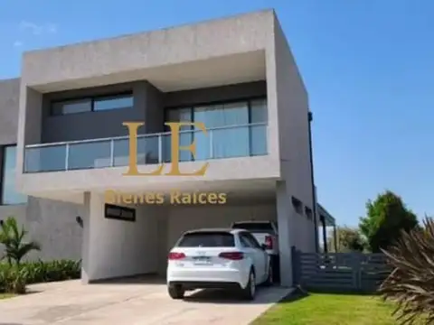 Casa en Venta en El Canton, USD 269.000