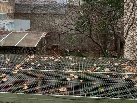 3 De Febrero e/ Mariscal Antonio José de Sucre y La Pampa