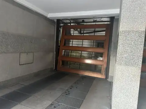 Av. Castro Barros al 100