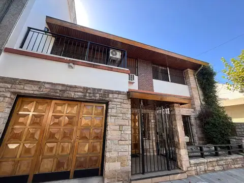 ALQUILER CASA 5 AMB/OFICINAS/CONSULTORIOS. RAMOS
