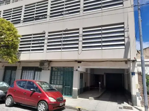 Yerbal 3900 1º Floresta. cochera U$12.000