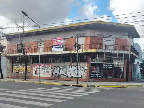 Galpon en Alquiler en Lomas del Mirador, $ 700.000