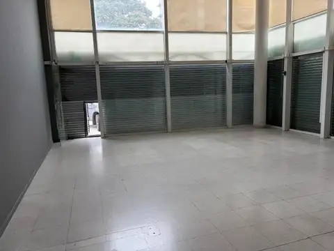 Local en Alquiler en Olivos Maipu/Uzal, USD 2.500