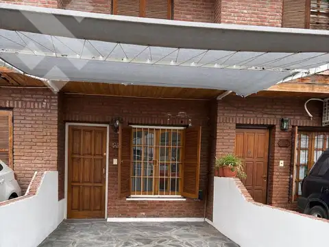 Depto Tipo Casa en Alquiler de 2 ambientes