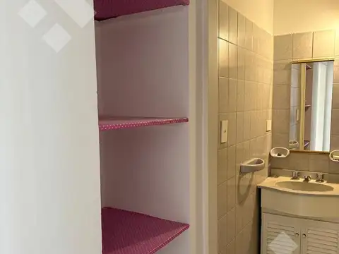 Depto Tipo Casa en Alquiler con 1 cocheras