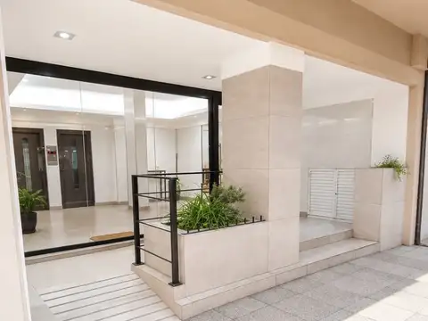 Venta Departamento 1 ambiente al Frente con Balcón. Zona Aldrey