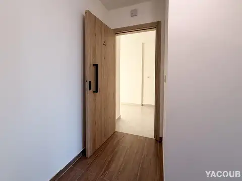 Monoambiente venta  -39 mts 2 totales con balcón- La Plata-pozo-emprendimiento.