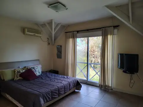 Excelente Casa De 4 Ambientes Con Pileta En Barrio Septiembre - Escobar