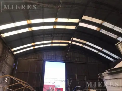 Galpon en Venta 51  mts Frente