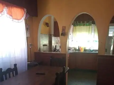 Casa en Venta en Isidro Casanova, USD 88.000