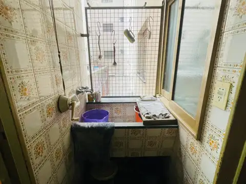 Oportunidad en Flores - Amplio 4 ambientes en ubicación estratégica
