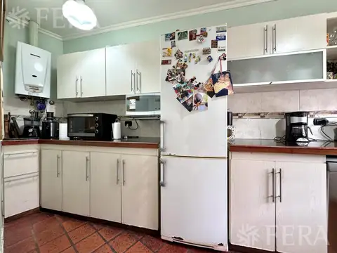 Casa 3 ambientes con 2 baños
