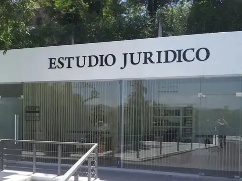 VENDO AMPLIO LOCAL COMERCIAL, COMPLEJO PALMAS DE LA VILLA