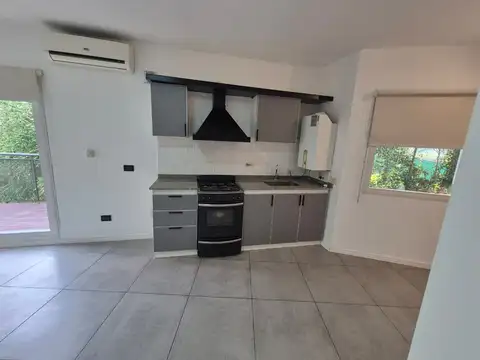 Departamento en Alquiler con 1 cochera