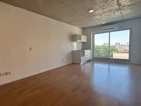 WALDEN TOWER -  Amenities de Hotel   Seg. 24 hs - Vista a la Plaza!  Subte Linea B