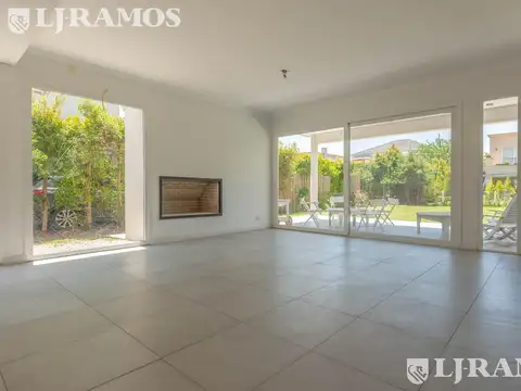 Av. De los Lagos 5850 - Los sauces  L interno Noreste