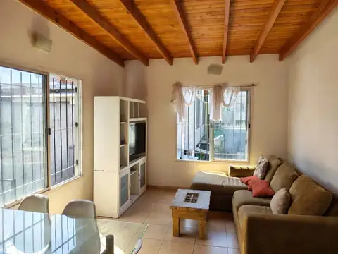 Depto Tipo Casa en Alquiler en El Talar, $ 900.000