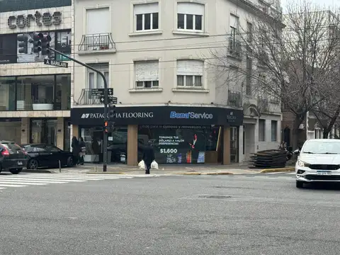 Local Libertador al 6600 esquina  Barilari 50 m2
