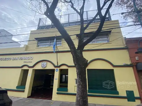 Local / Oficina / Instituto Educativo en Olivos 