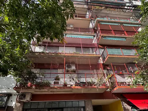 Departamento 3 ambientes al frente con balcon