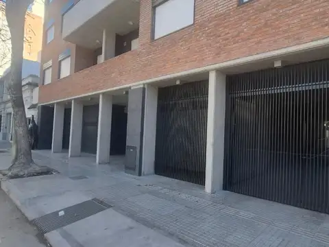 Cochera en República de la Sexta