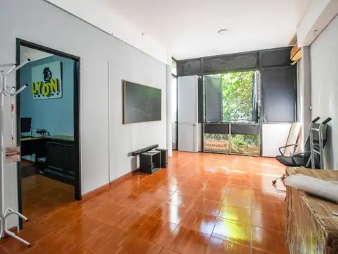 OFICINA O DEPOSITO DE 56M2 EN 1ER PISO - ONCE
