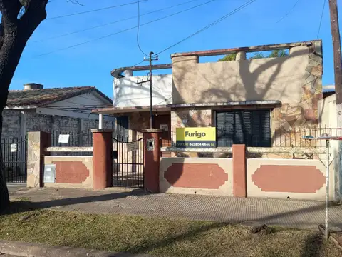 Casa de tres dormitorios en Pérez