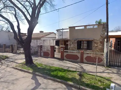 Casa de tres dormitorios en Pérez