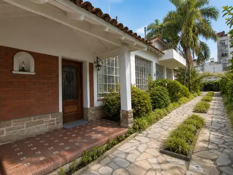 Casa en Venta en Belgrano R, USD 800.000