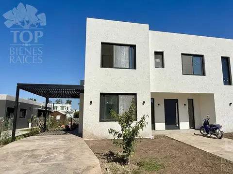Casa en Venta en Laguna Grande, USD 590.000