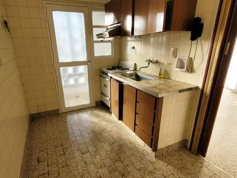 Departamento en Alquiler en Floresta Norte, $ 750.000