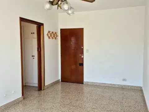 Departamento en Alquiler en Floresta Norte, $ 720.000