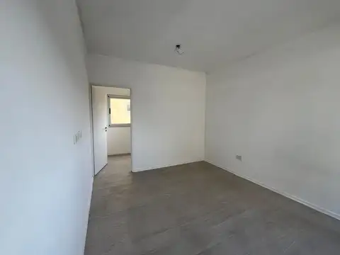Departamento de dos ambientes en excelente estado