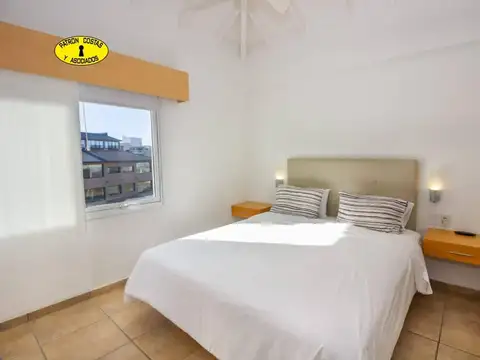 3022ML-venta depto a metros del mar Cariló Albatros