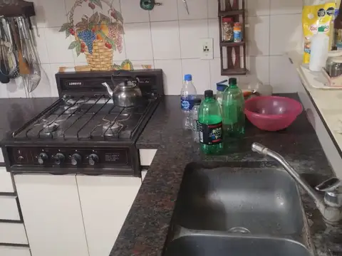 Excelente casa de 4 ambientes, Ideal inversor