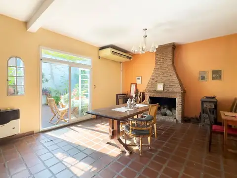 Depto Tipo Casa en Venta 50 años