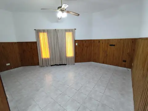 Depto Tipo Casa en Alquiler en Villa Adelina, $ 1.150.000