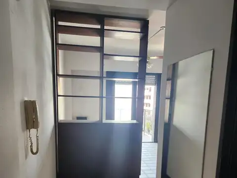 Venta 1 ambiente al frente Monserrat con balcón ideal oportunidad