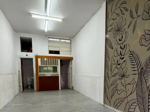 Local en Alquiler en Loma Hermosa, $ 700.000
