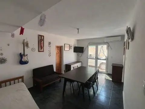 Casa + Depto dúplex nuevo con renta .Barrio Parque