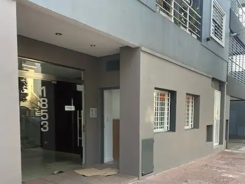 BURELA 1800, Piso PB